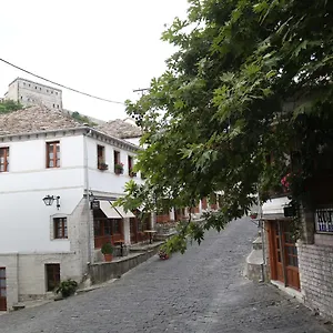 And Hani I Fisnikut Hostal Gjirokastër